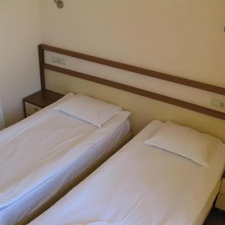 Aparthotel Apart Hotel Eden 4*