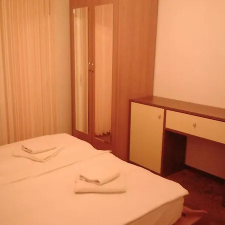 Apart Hotel Eden 4*