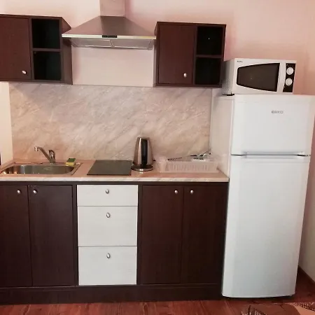 Семеен Хотел Еден Златни пясъци